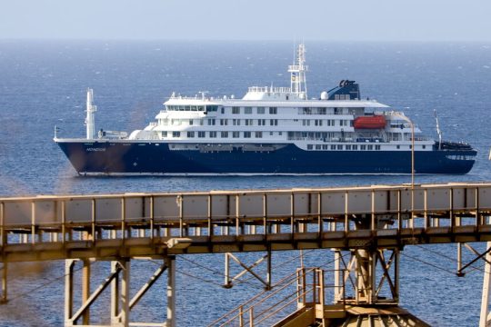 Χανταϊός: Από το κρουαζιερόπλοιο MV Hondius στο νοσοκομείο και τώρα σε κατ' οίκον απομόνωση 20 Βρετανοί πολίτες
